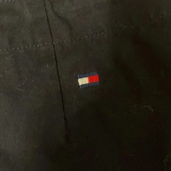 Tommy Hilfiger ladies cargo shorts in navy size 8 - Picture 4 of 5